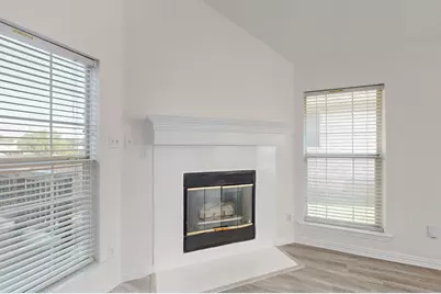 714 Ashbrook Court, Euless, TX 76039 - Photo 8