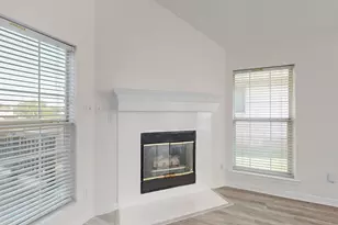 714 Ashbrook Ct, Euless, TX 76039 - Photo 8