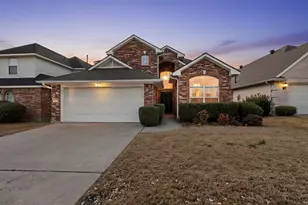 714 Ashbrook Ct, Euless, TX 76039 - Photo 1
