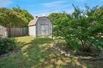 2022 Huntington Drive, Grand Prairie, TX 75051 - Photo 24