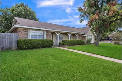 3256 Village Park Drive, Waco, TX 76708 - Photo 2
