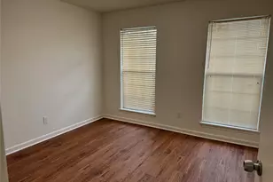 2217 Woodcreek, Carrollton, TX 75006 - Photo 12