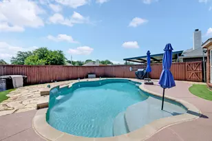 805 Kathryn Dr, Lewisville, TX 75067 - Photo 10