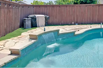805 Kathryn Drive, Lewisville, TX 75067 - Photo 6