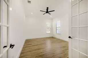 8832 Vermillion St, North Richland Hills, TX 76180 - Photo 4