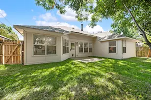 1208 Hanover Dr, Euless, TX 76040 - Photo 18