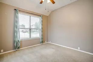 807 Silverthorne Dr, Burleson, TX 76028 - Photo 8
