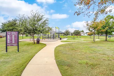 807 Silverthorne Drive, Burleson, TX 76028 - Photo 36