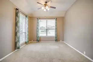 807 Silverthorne Dr, Burleson, TX 76028 - Photo 6