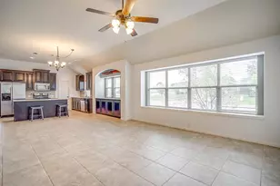 807 Silverthorne Dr, Burleson, TX 76028 - Photo 20