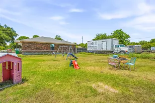 416 E Rd, Stephenville, TX 76401 - Photo 20