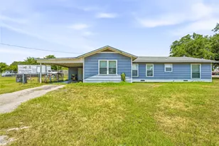 416 E Rd, Stephenville, TX 76401 - Photo 4