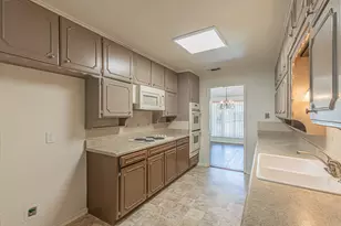 5532 Misty Meadow Dr, North Richland Hills, TX 76180 - Photo 2