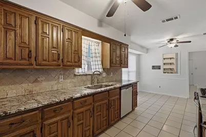 2119 Pueblo Drive, Carrollton, TX 75006 - Photo 12