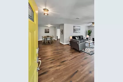4221 Sanger Avenue, Waco, TX 76710 - Photo 6
