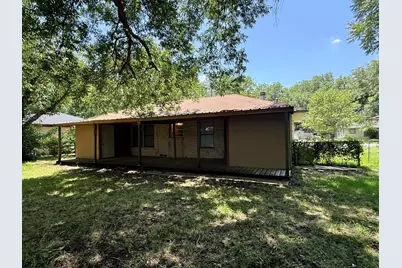 215 W Tennie Street, Gainesville, TX 76240 - Photo 18
