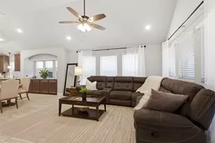 540 Ramon St, Burleson, TX 76028 - Photo 6