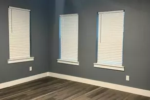 405 E Evans St, Hearne, TX 77859 - Photo 6
