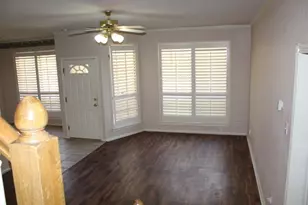1230 Woodland Park Dr, Hurst, TX 76053 - Photo 4