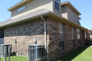 1230 Woodland Park Dr, Hurst, TX 76053 - Photo 18