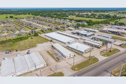930 N Highway 377, Pilot Point, TX 76258 - Photo 28