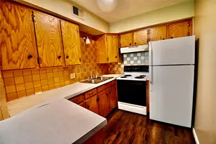 202 E Oak St, Weatherford, TX 76086 - Photo 6