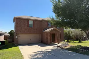 110 Cowpoke Ct, Newark, TX 76071 - Photo 2