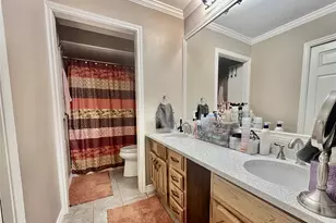 15542 Earlport Cir, Dallas, TX 75248 - Photo 10