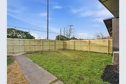 1729 R Avenue #1729, Plano, TX 75074 - Photo 12
