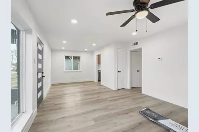 1729 R Avenue #1729, Plano, TX 75074 - Photo 4