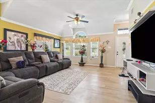 804 Clover Hill Ln, Cedar Hill, TX 75104 - Photo 2