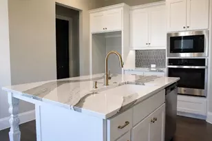 305 Sunset Ln, Fort Worth, TX 76114 - Photo 6