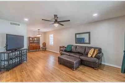 3520 Loganwood Drive, Dallas, TX 75227 - Photo 6