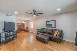 3520 Loganwood Dr, Dallas, TX 75227 - Photo 6