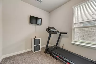 517 Frenchpark Drive, Fort Worth, TX 76052 - Photo 20
