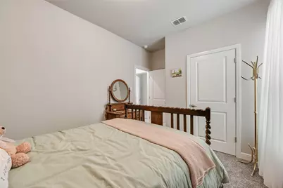517 Frenchpark Drive, Fort Worth, TX 76052 - Photo 18