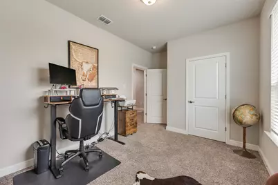 517 Frenchpark Drive, Fort Worth, TX 76052 - Photo 16