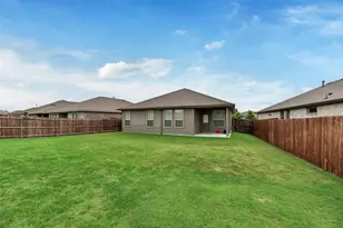 517 Frenchpark Dr, Fort Worth, TX 76052 - Photo 28