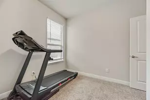 517 Frenchpark Dr, Fort Worth, TX 76052 - Photo 18