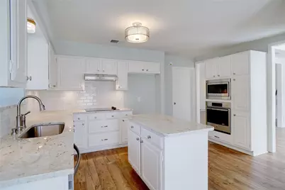8 Salida Drive, Trophy Club, TX 76262 - Photo 2