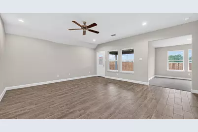 243 Sandstone Circle, Granbury, TX 76048 - Photo 6