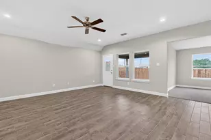 243 Sandstone Cir, Granbury, TX 76048 - Photo 6