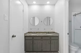 250 Creekside Ln, Coppell, TX 75019 - Photo 24