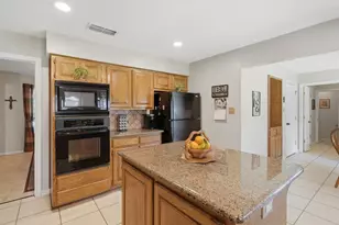 5711 Cortez Dr, Granbury, TX 76049 - Photo 14