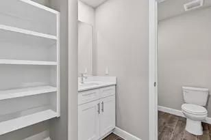 207 Sandstone Cir, Granbury, TX 76048 - Photo 14