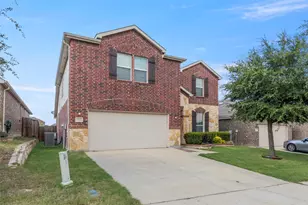 2421 Buelingo Ln, Fort Worth, TX 76131 - Photo 2