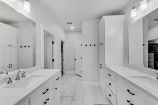 310 Travis St, Roanoke, TX 76262 - Photo 22