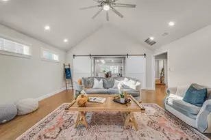 310 Travis St, Roanoke, TX 76262 - Photo 16