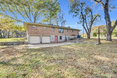 1122 W Main Street, Waxahachie, TX 75165 - Photo 4