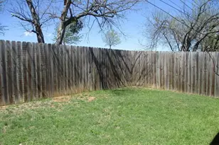1712 San Rafael St, Fort Worth, TX 76134 - Photo 16